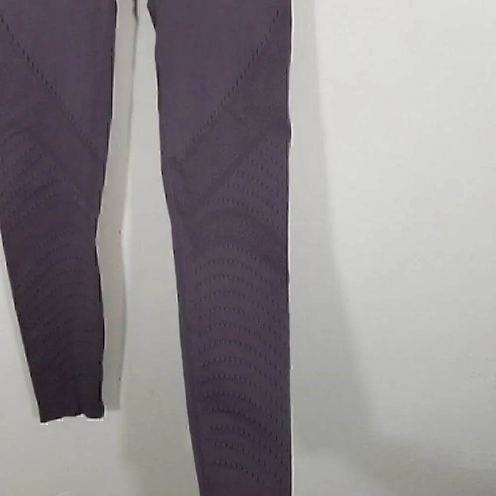 Fabletics Mesh Legging Size M - Picture 3 of 5
